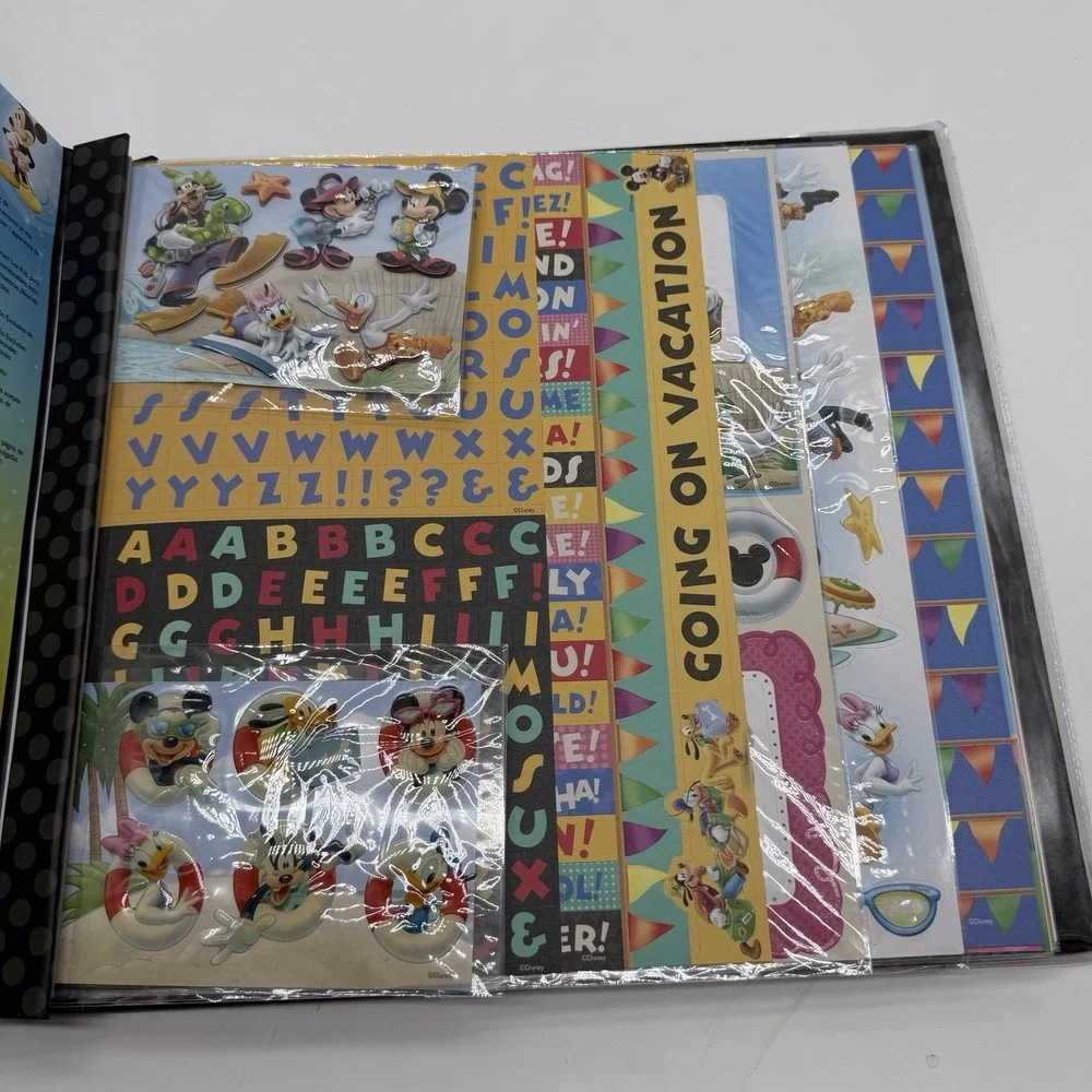 New Disney Mickey Mouse Scrapbook Photo Memory Album 12x12 Disneyland World Book